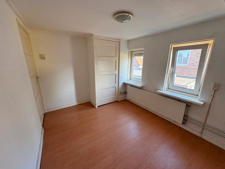 Photo 14 of Bloemstraat 37