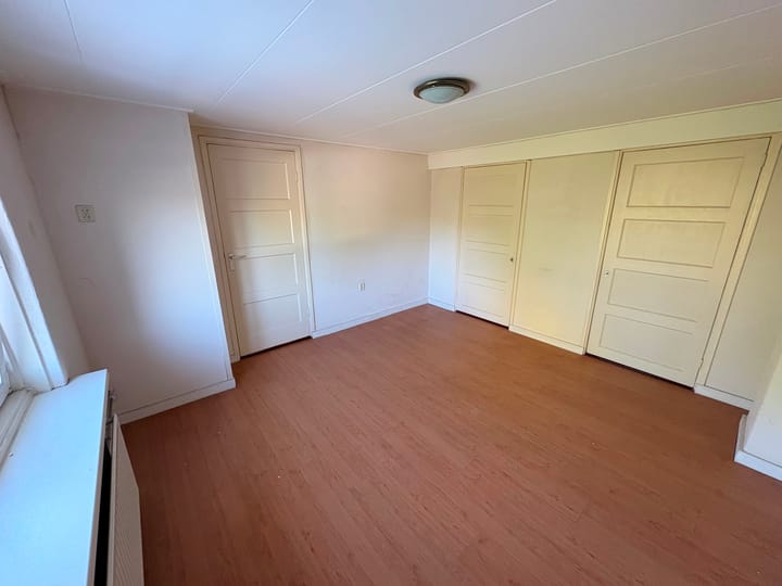 Photo 11 of Bloemstraat 37