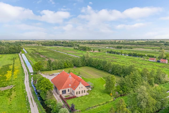 Photo 4 of Voetpad 81