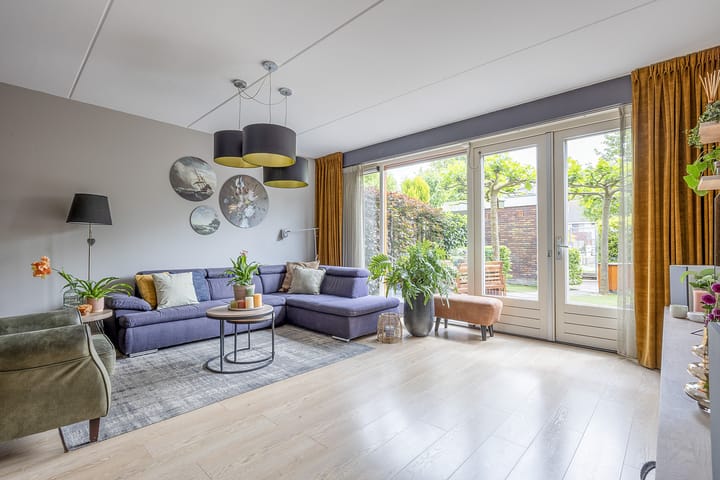 Foto 3 van Lessestraat 136