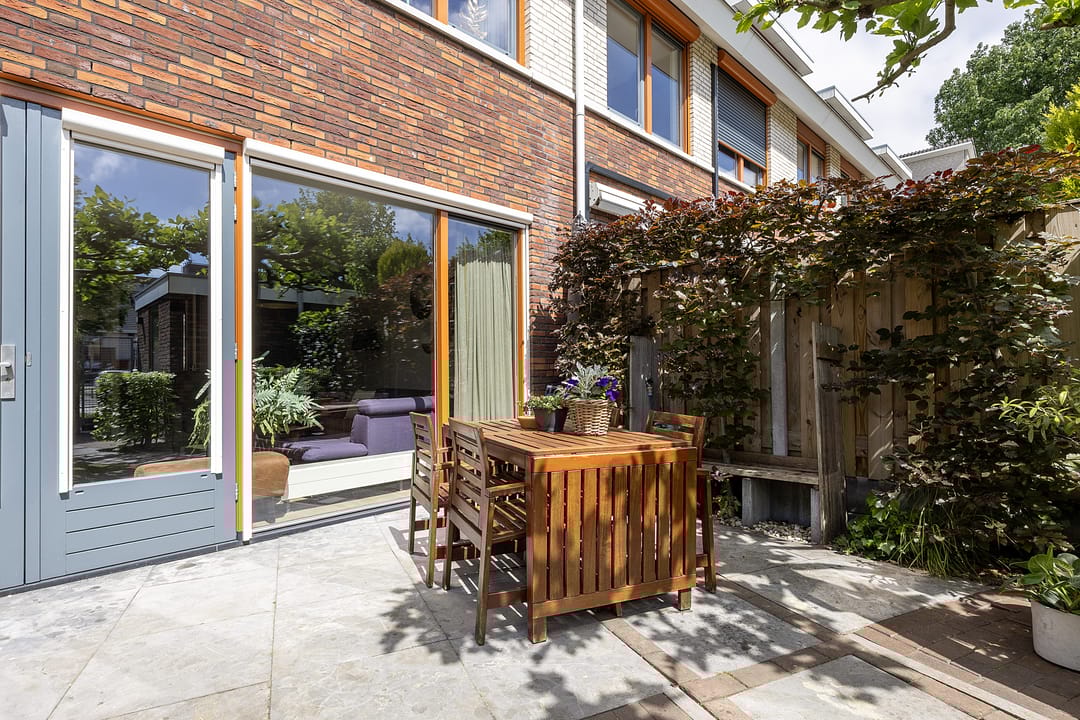 Foto 11 van Lessestraat 136