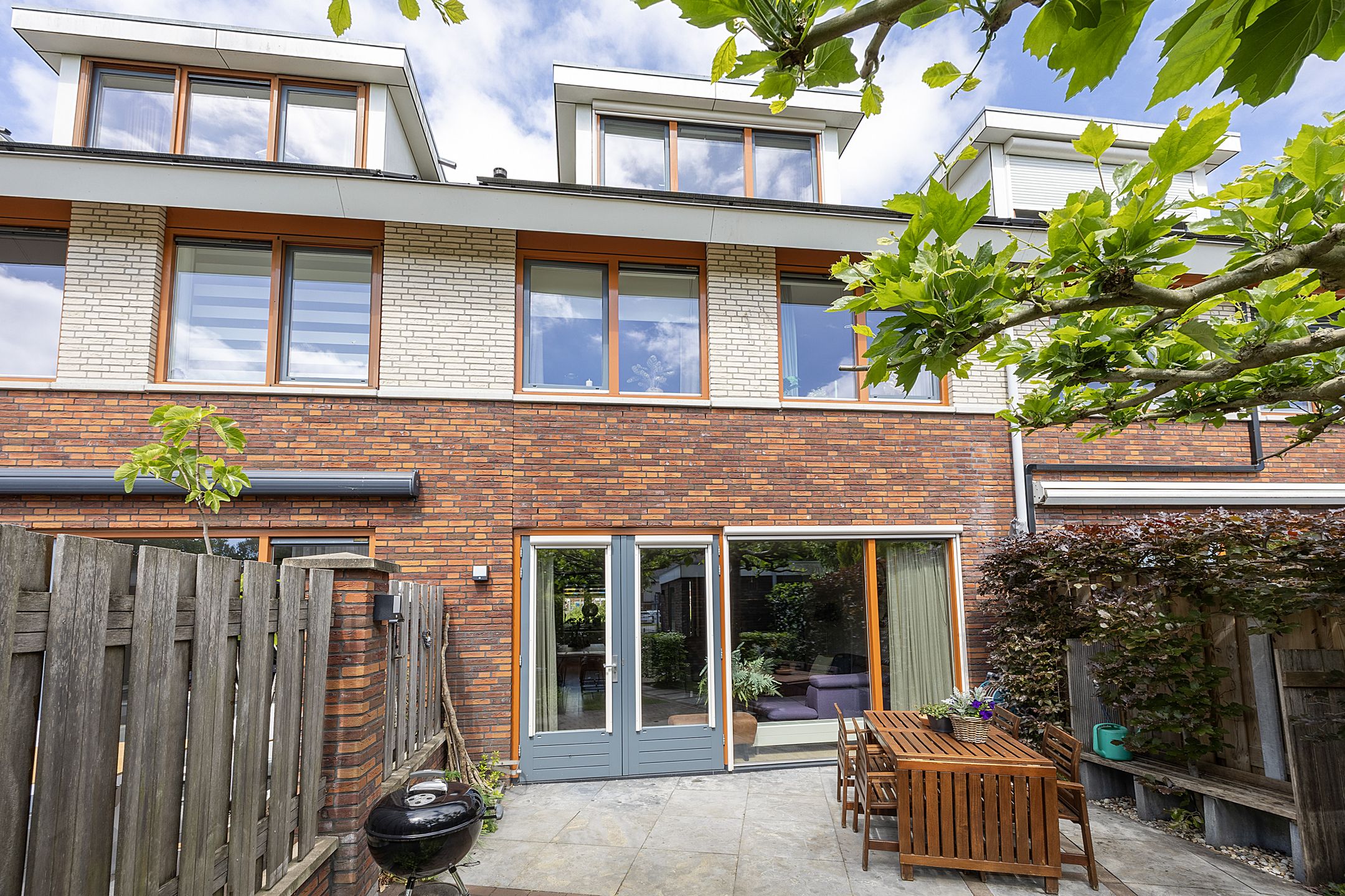 Foto 15 van Lessestraat 136