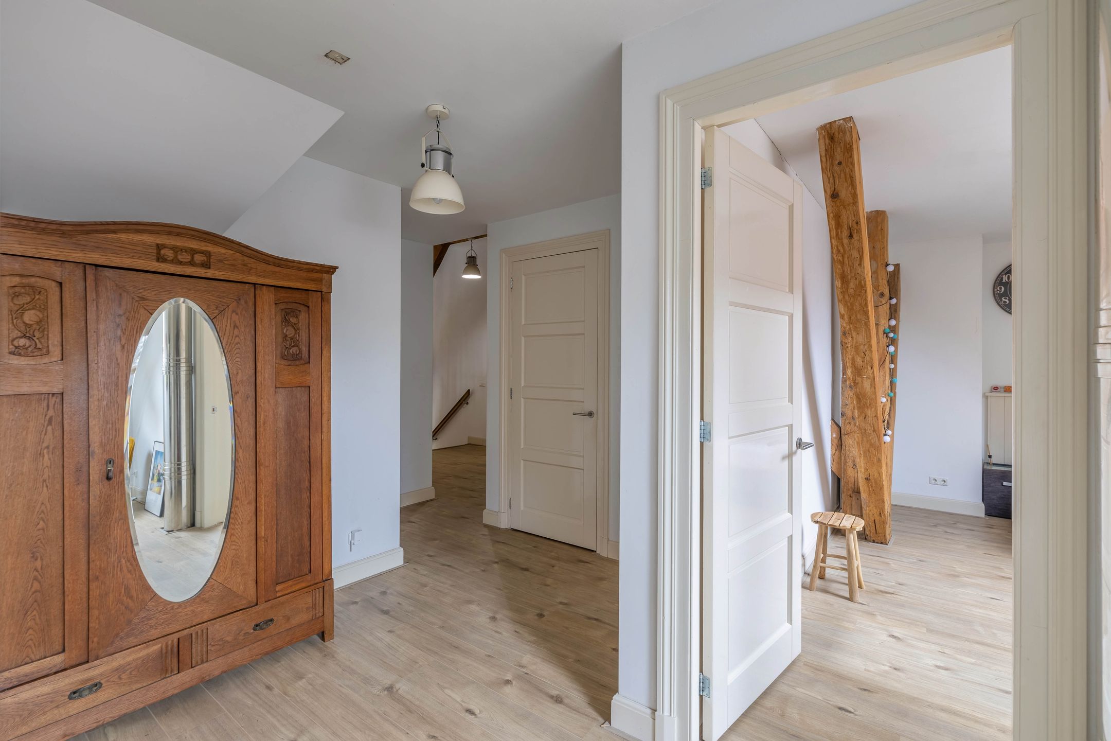 Foto 24 van Voetpad 81