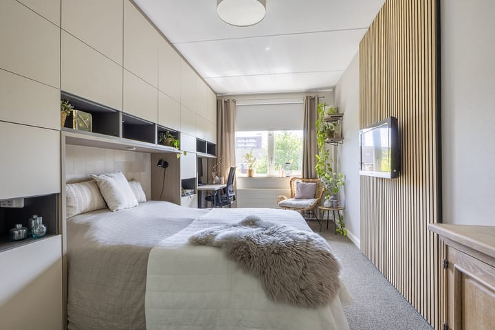 Foto 18 van Lessestraat 136