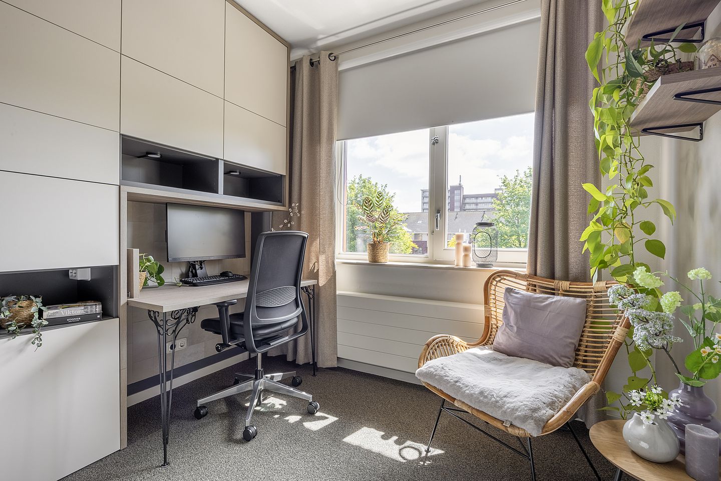 Foto 19 van Lessestraat 136