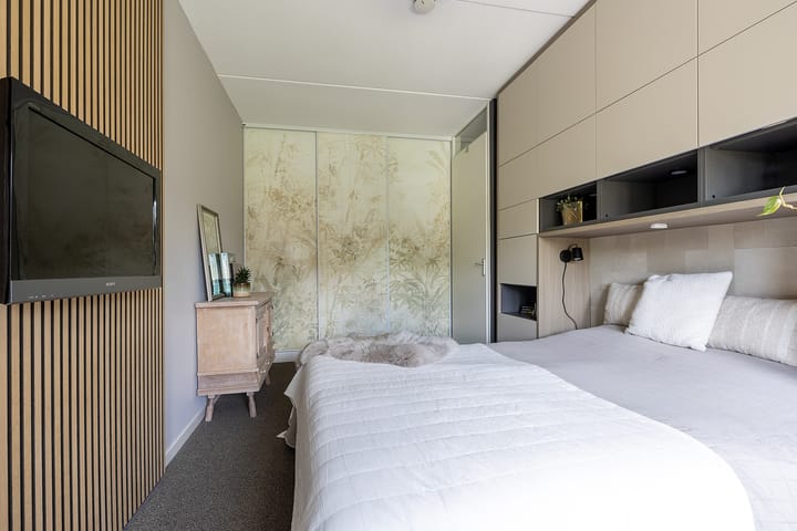 Foto 20 van Lessestraat 136