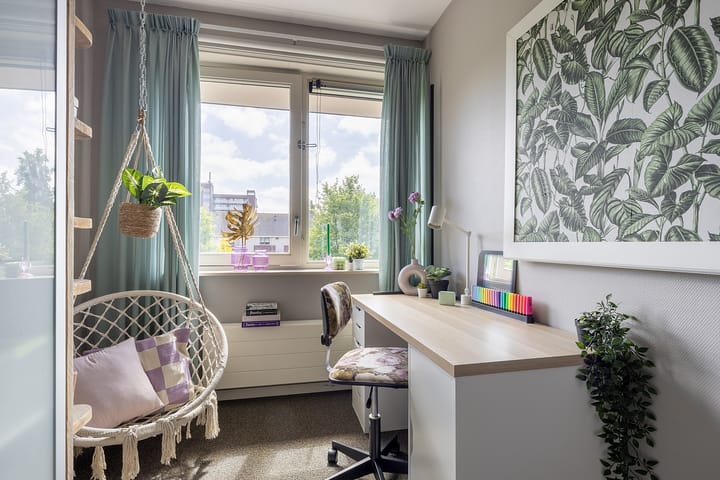 Foto 22 van Lessestraat 136