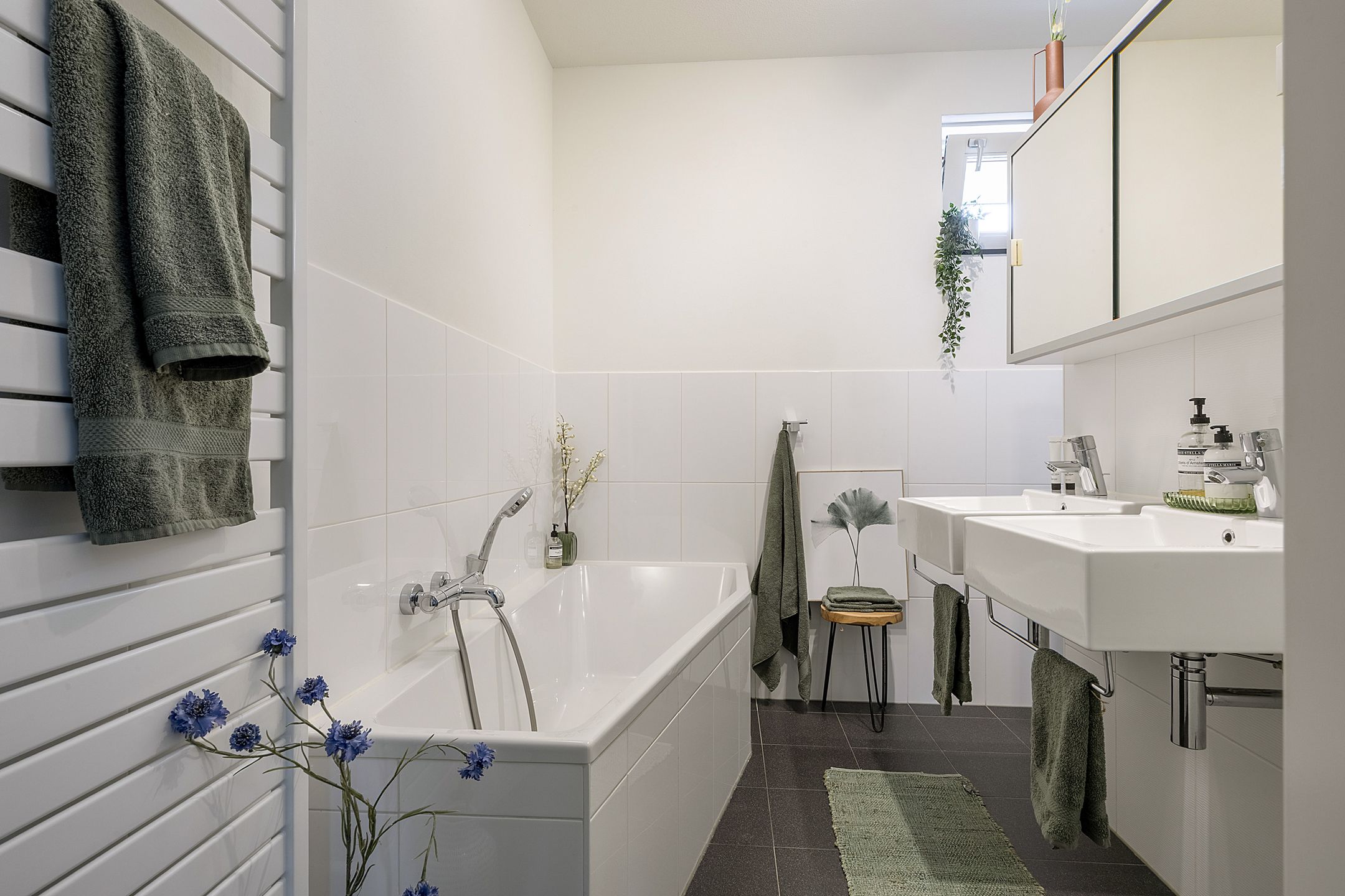 Foto 24 van Lessestraat 136