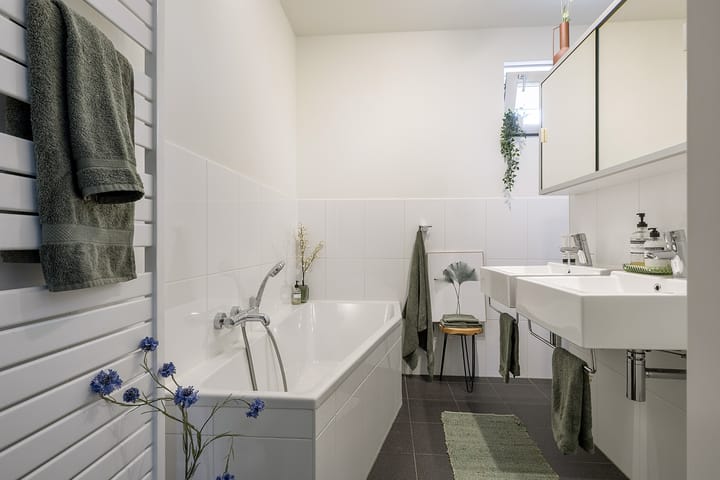 Foto 24 van Lessestraat 136