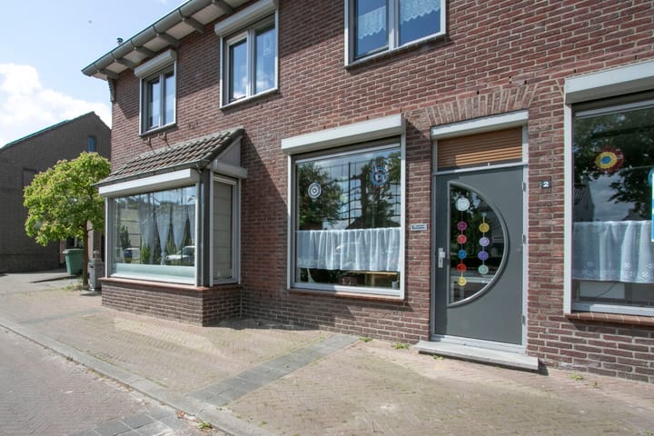 Foto 2 van Sint Cornelisplein 2