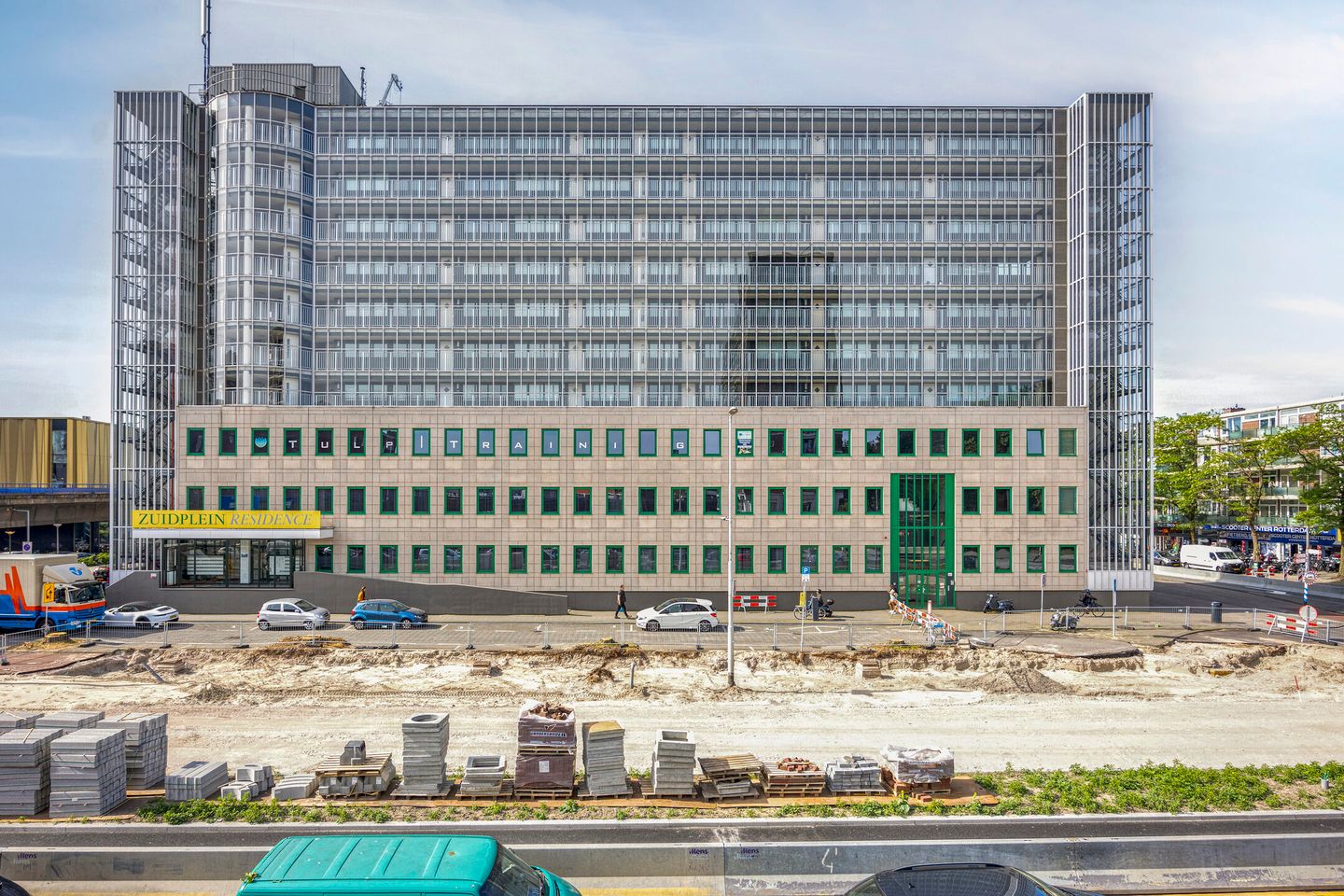 View photo 2 of Zuidplein 10-14