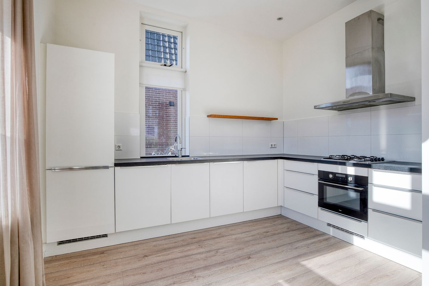 Foto 10 van Demmerik 68-C