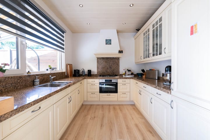 Foto 23 van Heerenlaan 38