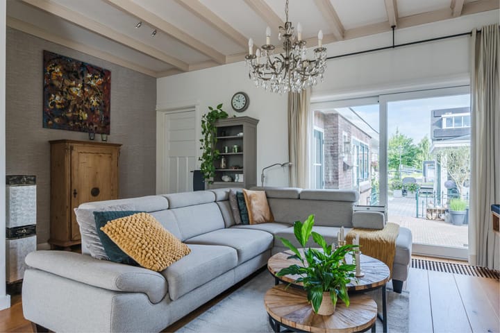 Photo 9 of Oosteinderweg 9