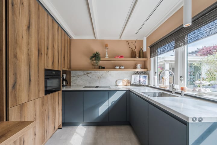 Photo 13 of Oosteinderweg 9