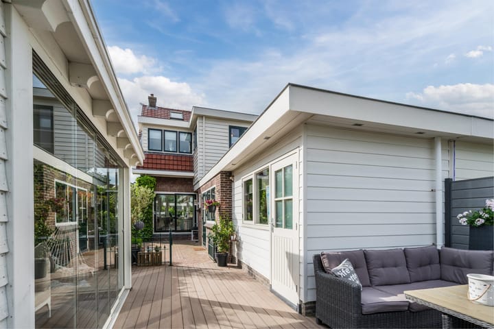 Photo 33 of Oosteinderweg 9