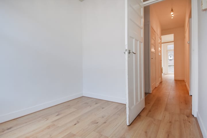 Foto 16 van Dautzenbergstraat 82