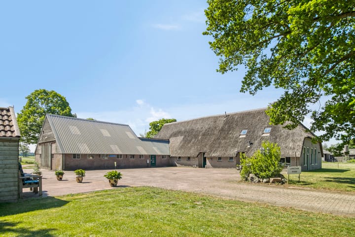 Photo 34 of Oosteinde 30