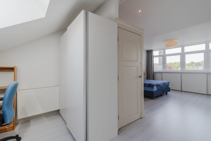 Foto 29 van Theresiastraat 140