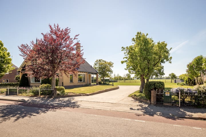 Foto 42 van Dr.Nuijensstraat 106