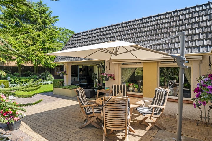 Photo 44 of Onderlangs 1