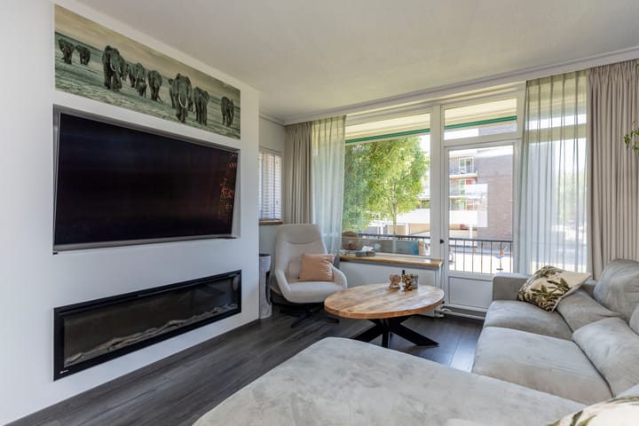 Foto 2 van Dahliastraat 84