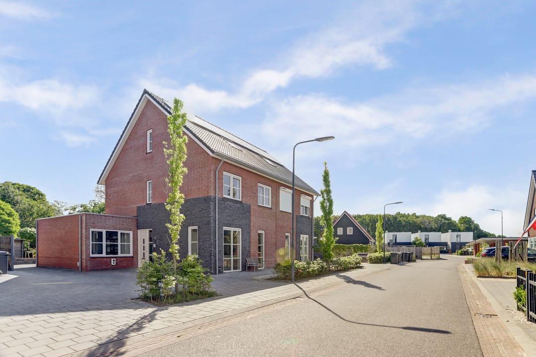 Photo 8 of Meestoof 19