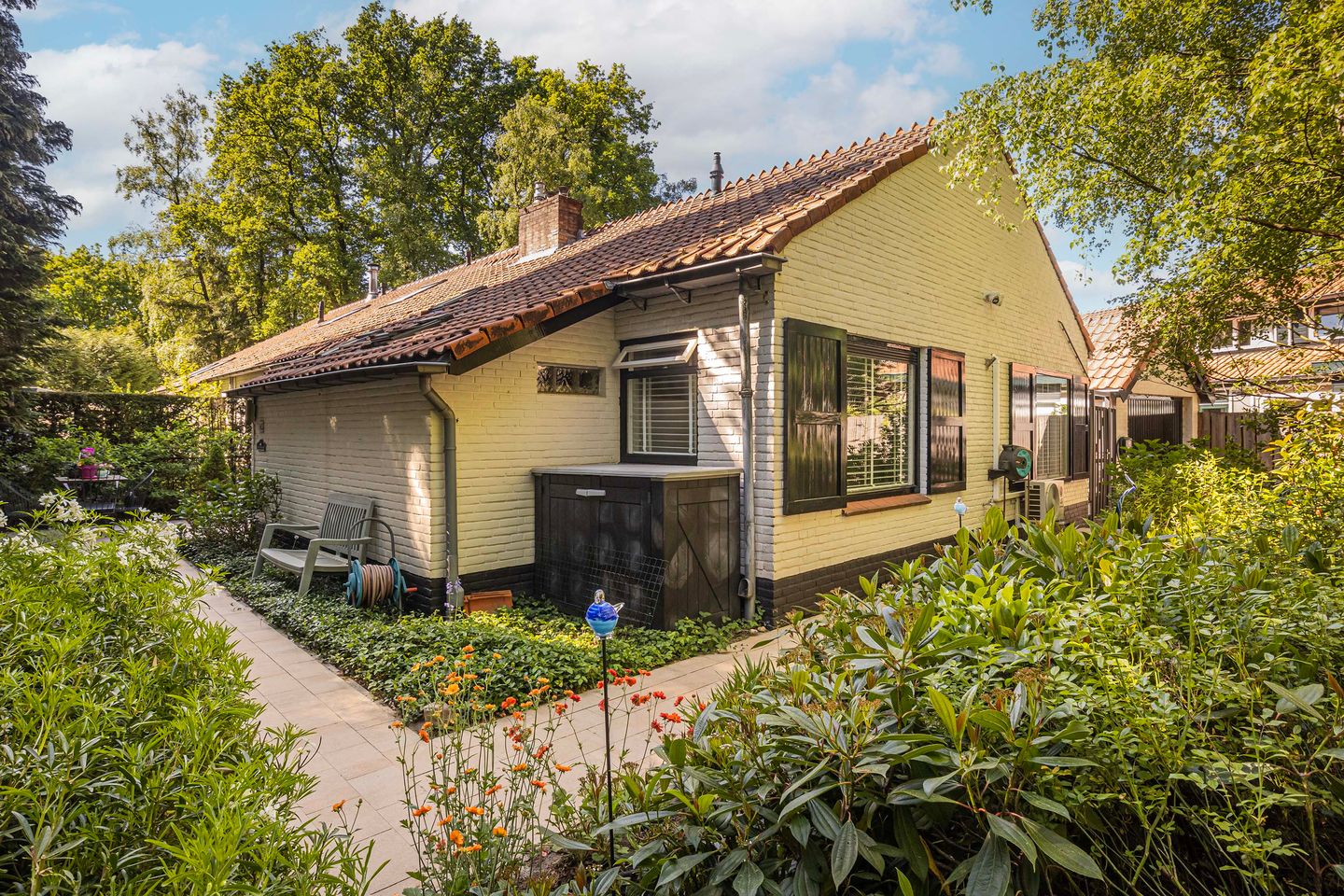 Foto 1 van Buurtmeesterweg 62