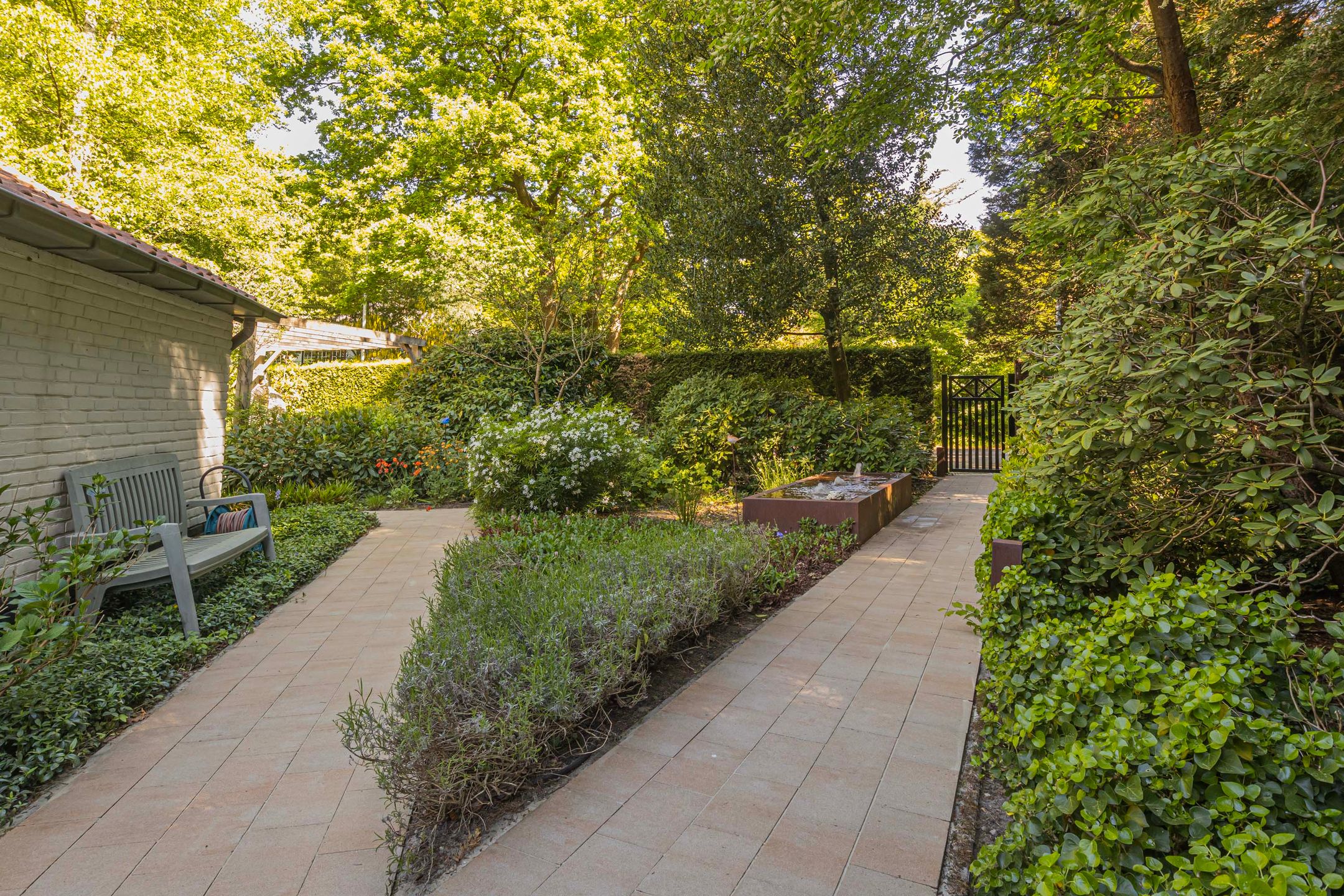 Foto 33 van Buurtmeesterweg 62