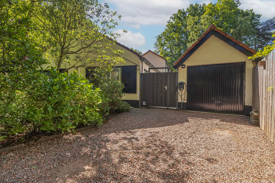 Foto 38 van Buurtmeesterweg 62