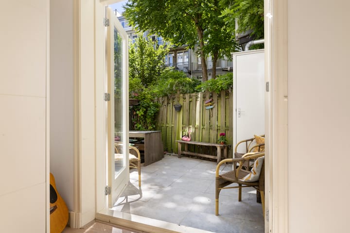 Foto 22 van Luzacstraat 1-H