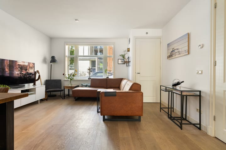 Foto 6 van Luzacstraat 1-H