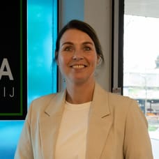 Heijne-Peters - Commercial Employee