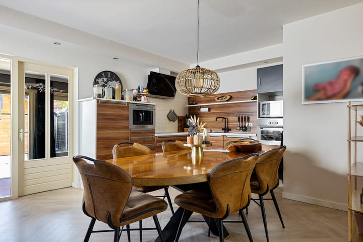 Foto 14 van Hertog van Saxenlaan 10