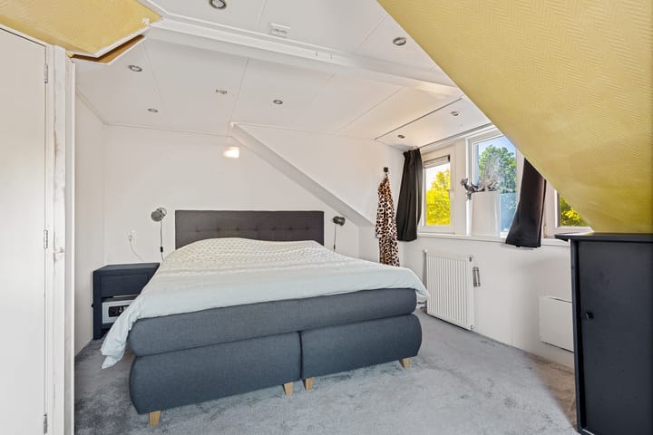 Foto 25 van Hertog van Saxenlaan 10