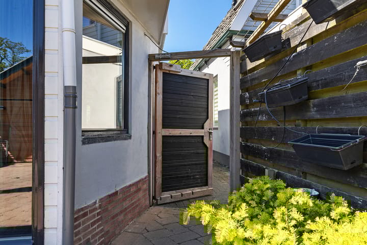 Foto 40 van Hertog van Saxenlaan 10