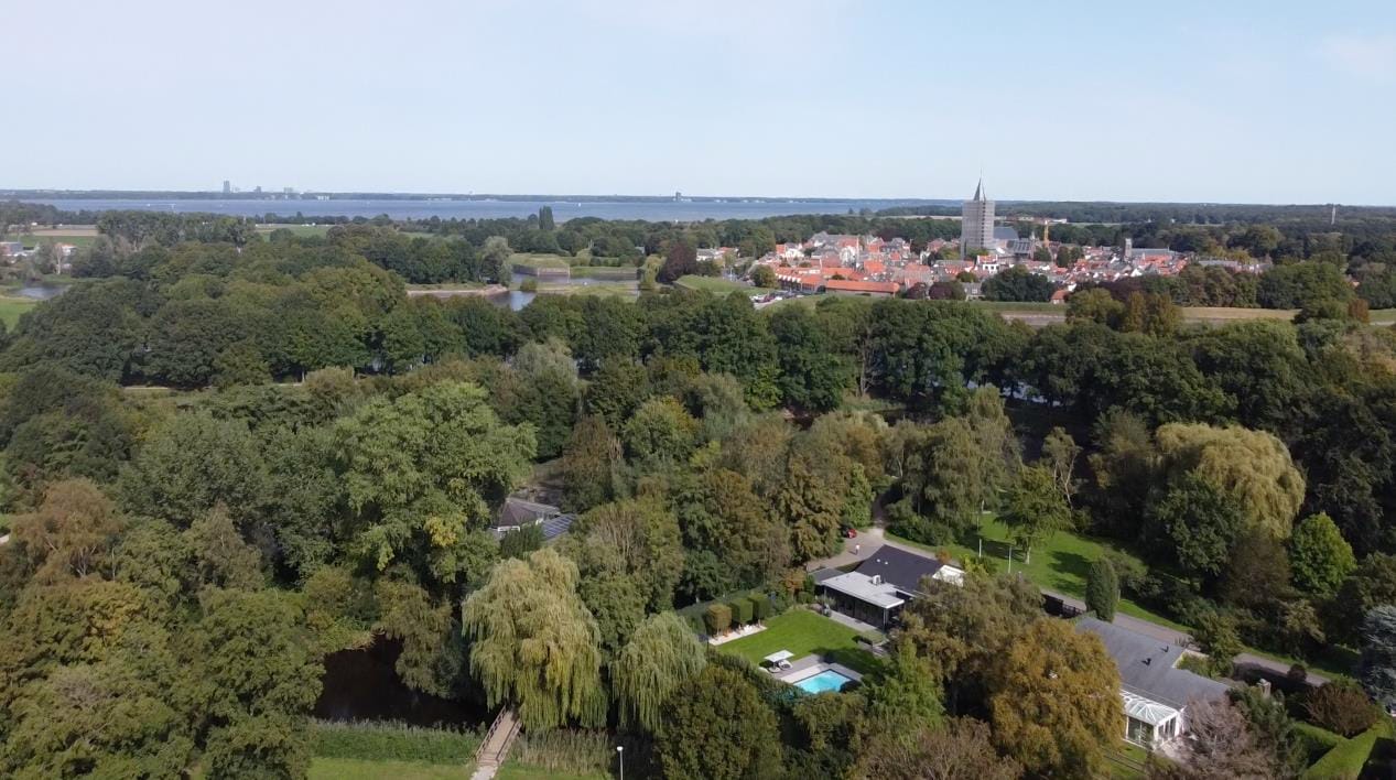 Foto 3 van Anna van Burenlaan 16