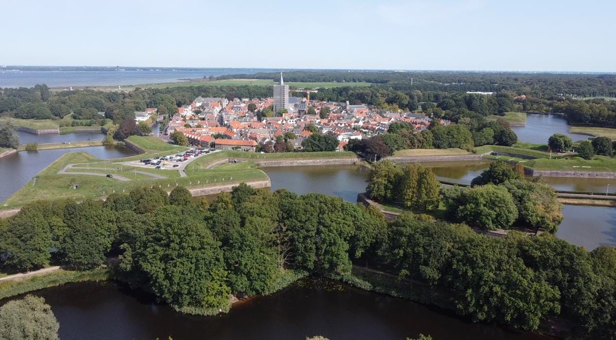 Foto 24 van Anna van Burenlaan 16