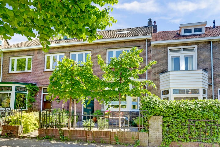 Foto 2 van Hobbemastraat 8