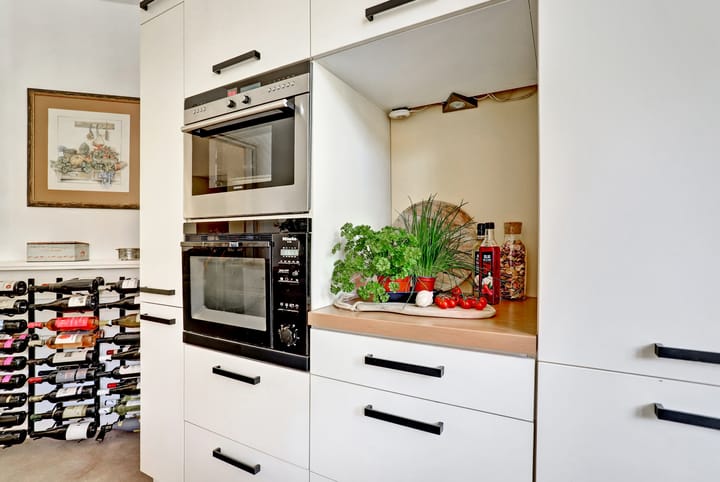 Photo 19 of Hobbemastraat 8