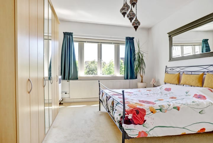 Photo 24 of Hobbemastraat 8