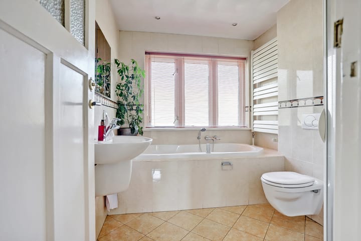 Photo 25 of Hobbemastraat 8