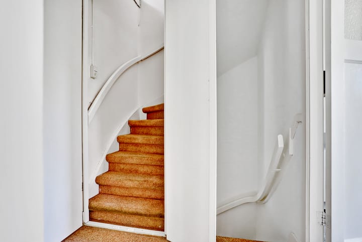 Photo 38 of Hobbemastraat 8