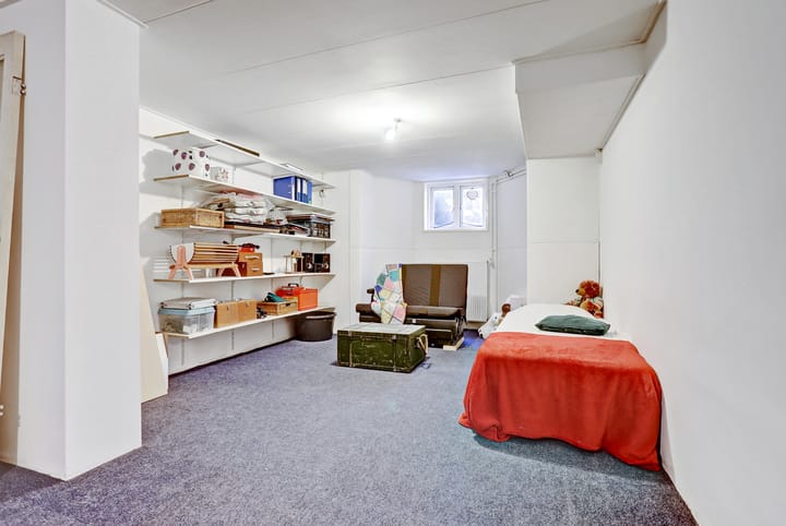 Photo 43 of Hobbemastraat 8