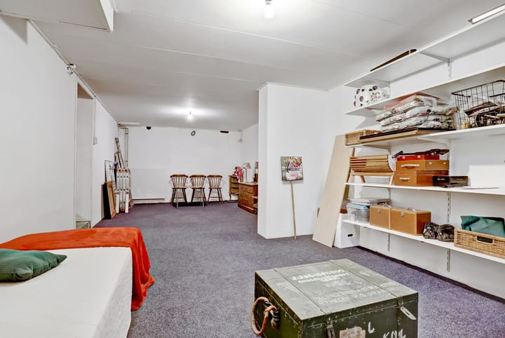 Photo 44 of Hobbemastraat 8