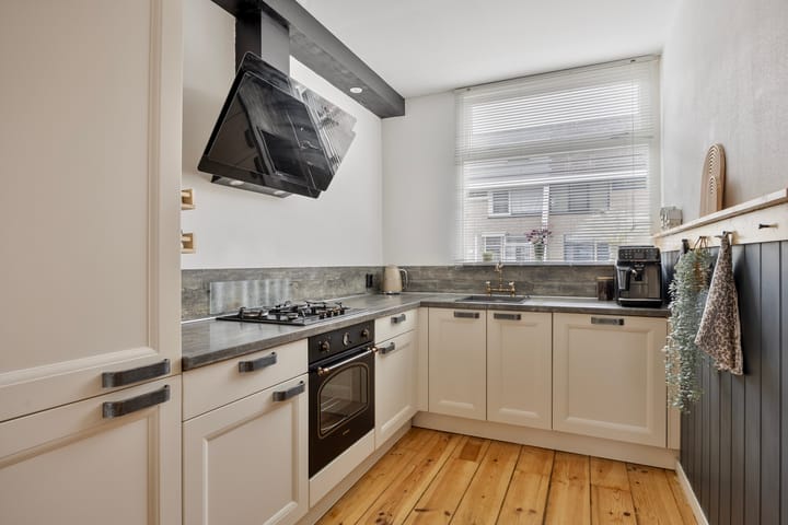 Foto 18 van Staringstraat 478