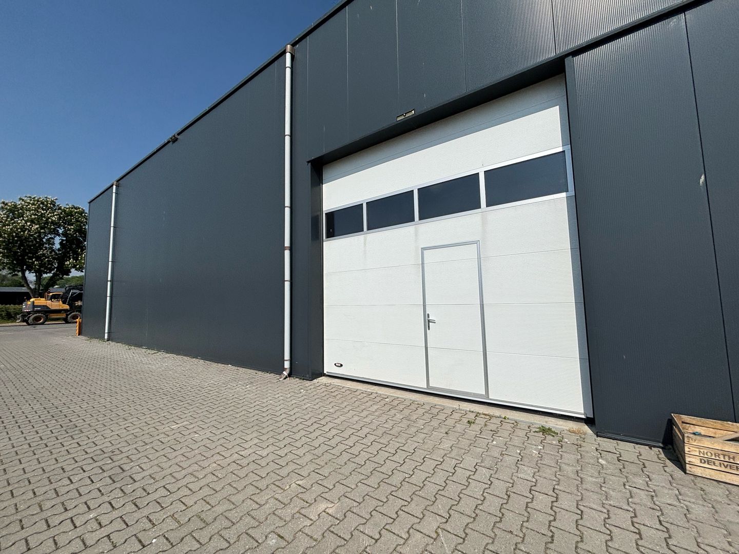 Bekijk foto 3 van Industrieweg 8