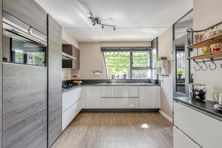 Foto 9 van Puccinistraat 15