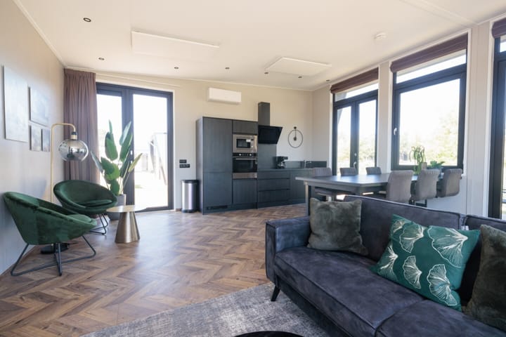 Photo 13 of Flevoweg 90-310