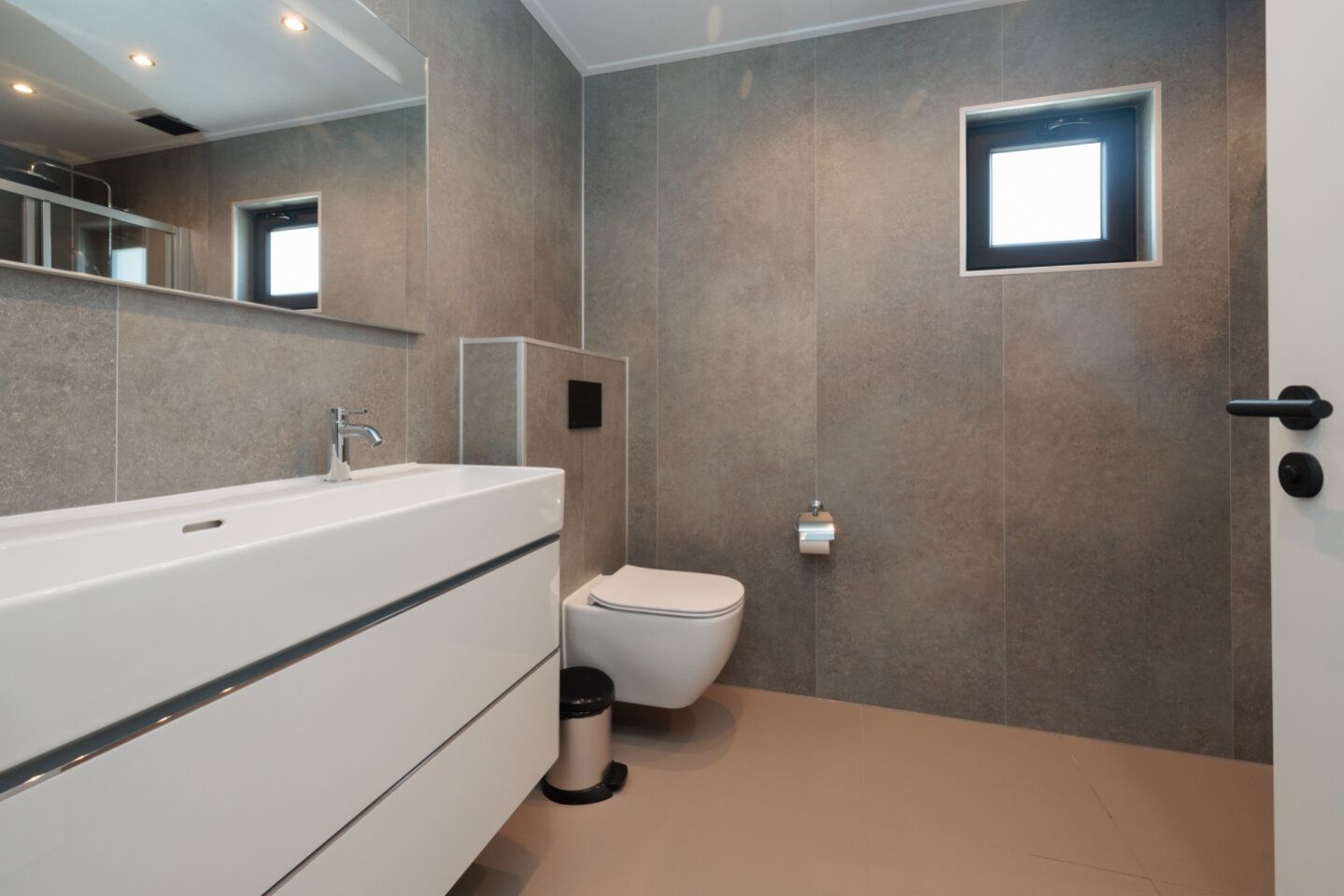 Foto 19 van Flevoweg 90-310